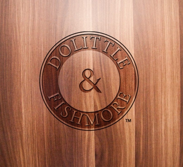 dolittle-wood-logo-mockup-web dolittle-wood-logo-mockup-web